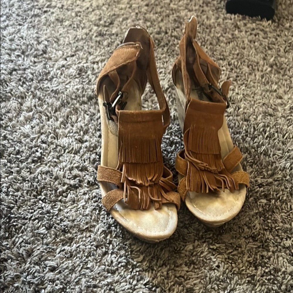 Minnetonka Fringed Brown Sandals